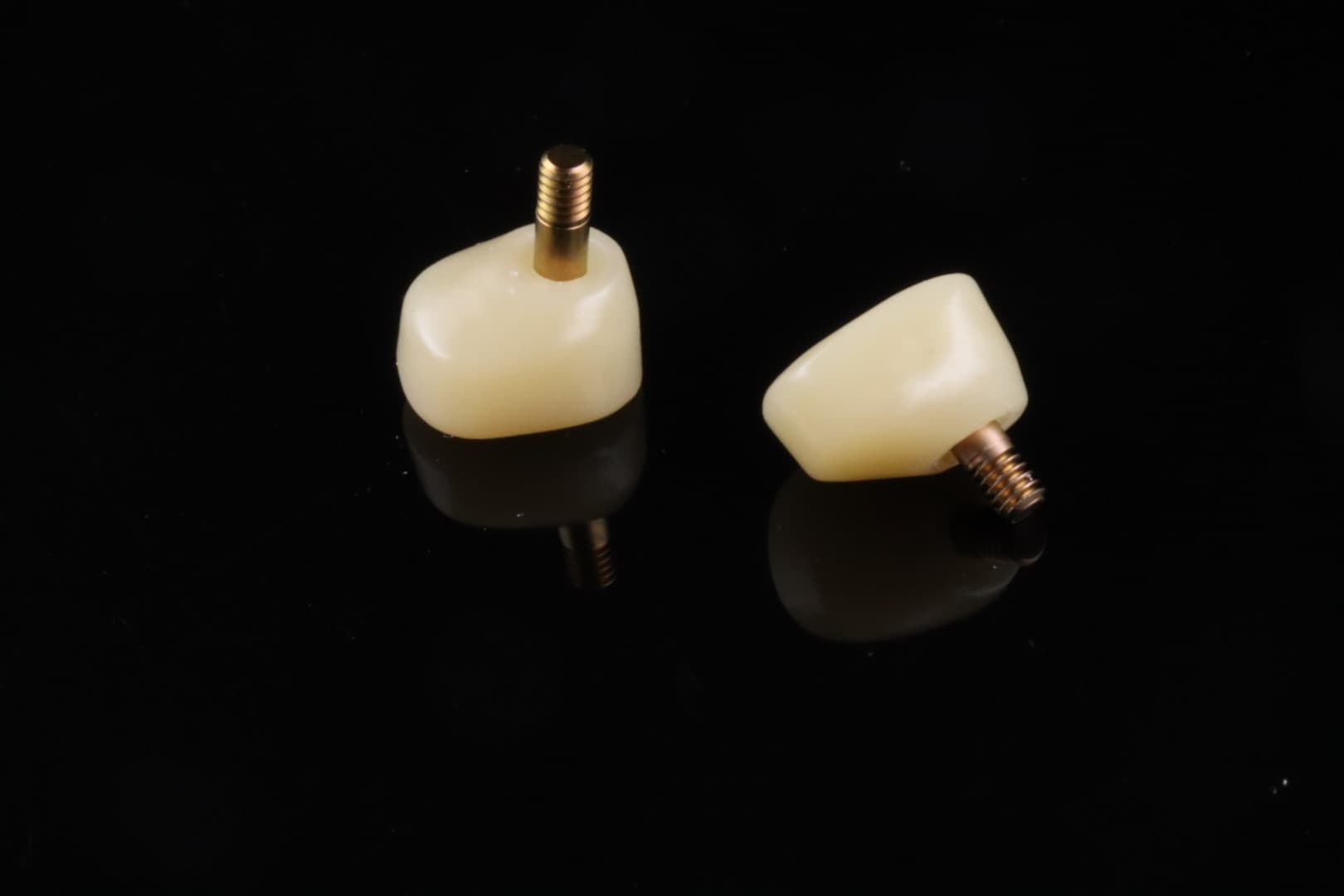 Figure 3: 3D printed Saremco Crowntec healing collars/abutments